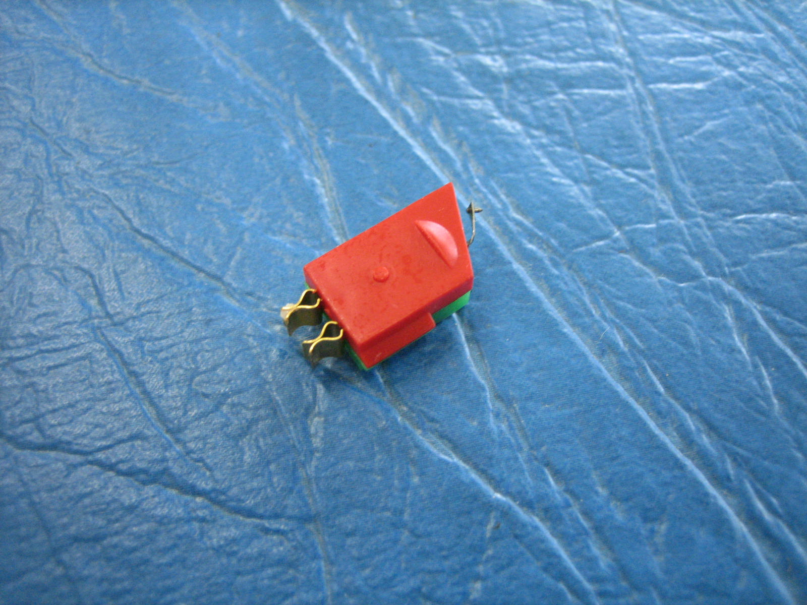 Need Wurlitzer Jukebox Needles? Zenith Cobra, Astatic, Sonotone & More